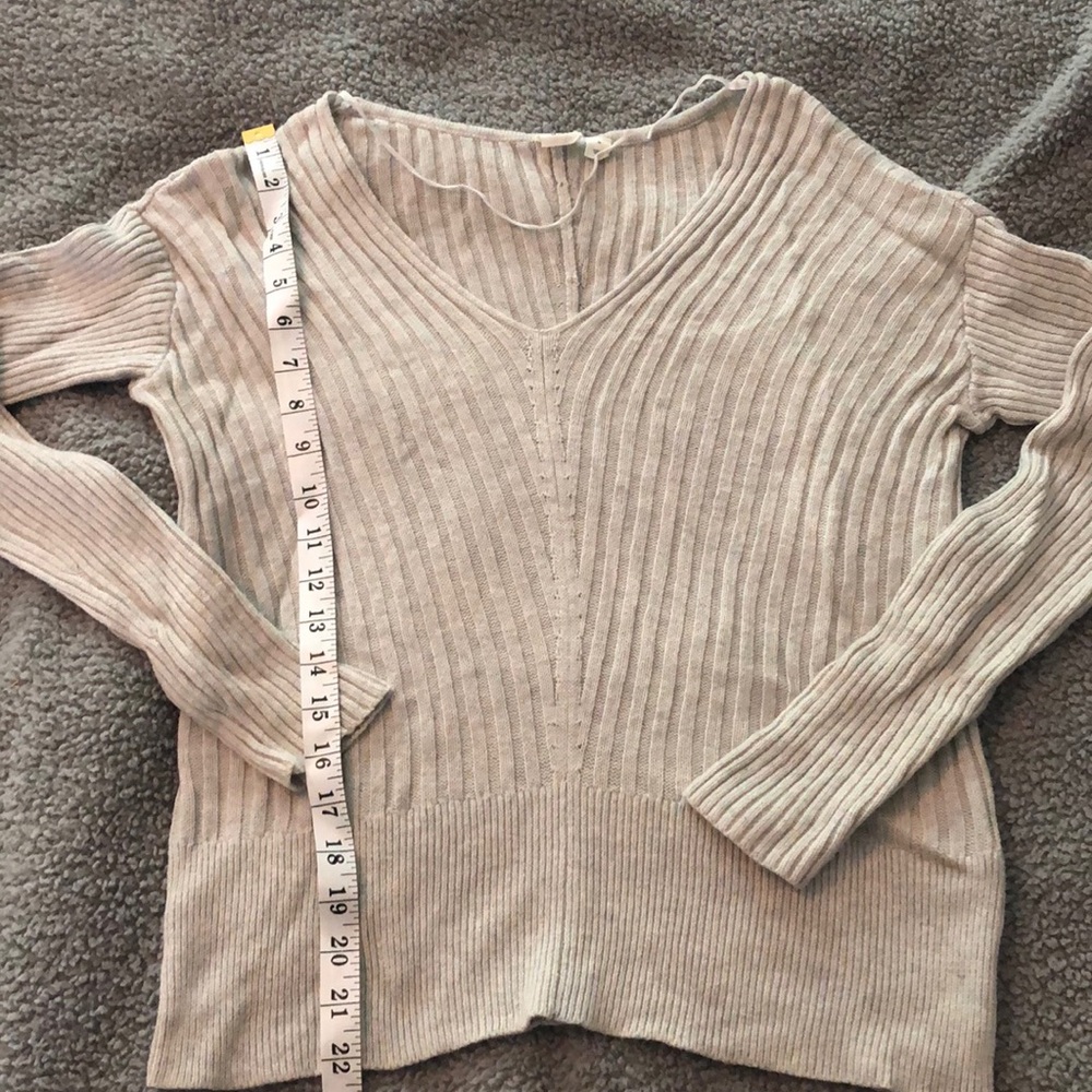 GAP sweater